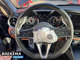 Alfa Romeo Giulia 2.0 T AWD Veloce 280PK Aut Leer Navi Stuur/Stoelverw. Cruise PDC picture 23