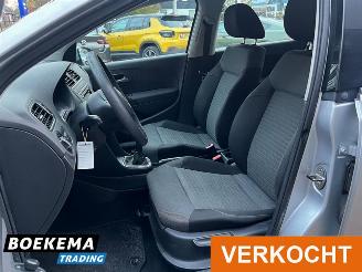 Volkswagen Polo 1.4-16V Highline 5-Deurs Navi Airco picture 14