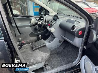Toyota Aygo 1.0-12V Navigator Automaat Airco 5-Deurs picture 20