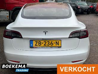 Tesla Model 3 Long Range AWD 75 kWh BTW Autopilot Glazen dak picture 11
