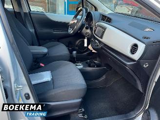 Toyota Yaris 1.5 Full Hybrid Aspiration Navi Climate Cruise Camera picture 17