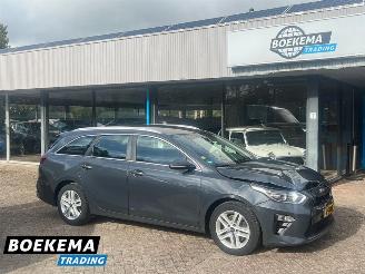 Damaged car Kia Ceed 1.0 T-GDi Led Navi Climate Camera Cruise PDC 2019/11