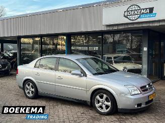 škoda osobní automobily Opel Vectra 2.2 16V Elegance 155PK Aut Cruise PDC Trek. 2004/10