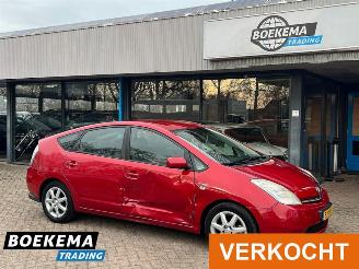 krockskadad bil auto Toyota Prius 1.5 VVT-i Climate Cruise PDC 2007/4