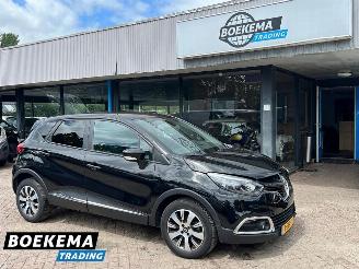 skadebil auto Renault Captur 0.9 TCe Dynamique Climate Stoelverwarming Cruise 2015/10