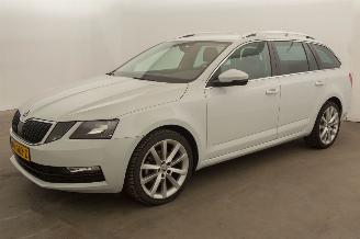 Unfallwagen Skoda Octavia Combi 1.0 TSI Half leer Greentech Ambition Business 2018/12