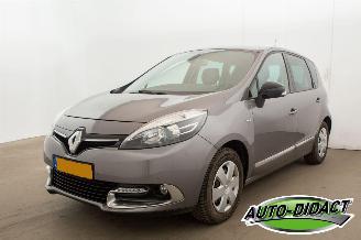 Damaged car Renault Scenic 1.2 TCE Bose Navi 2016/2