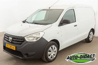 skadebil bedrijf Dacia Dokker 1.5 dCi 75 Basic 2016/10