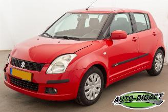 uszkodzony samochody osobowe Suzuki Swift 1.5 Exclusive Airco 2005/9