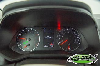 Renault Clio 1.0 TCe 103.376 km Airco Navi 90 Techno picture 6