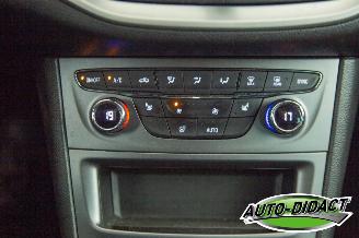 Opel Astra Sports Tourer 1.4 Turbo Clima Navi Online Edition picture 8