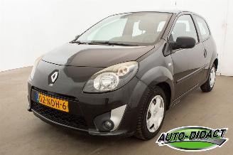 Unfallwagen Renault Twingo 1.2-16V Authentique Airco 2010/9