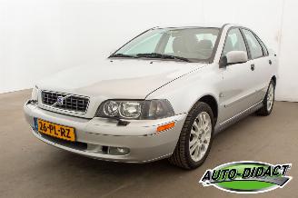 Unfallwagen Volvo S-40 2.0 Europa Airco Leder 2004/8