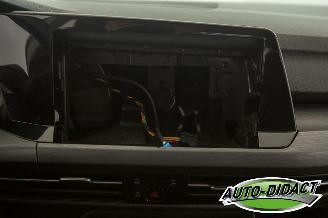 Volkswagen Golf 1.5 eTSI Automaat R-Line Business picture 5