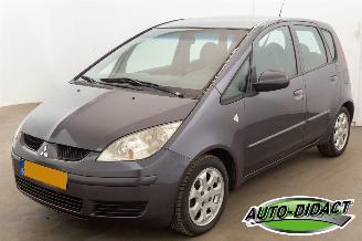 Unfallwagen Mitsubishi Colt 1.3 Invite Airco 2005/11