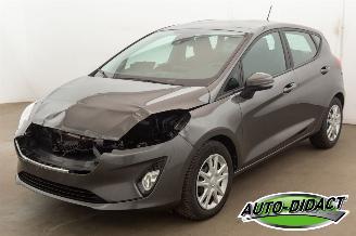 damaged passenger cars Ford Fiesta 1.0 82.494 km Airco Navi 2018/8