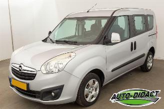 Damaged car Opel Combo Tour 1.6 CDTI L1H1 Edition 2016/1