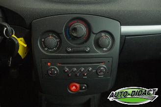 Renault Clio 1.6-16V Airco Dynamique picture 8