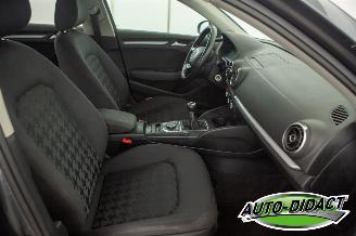 Audi A3 1.6 TDI Clima Navi picture 18
