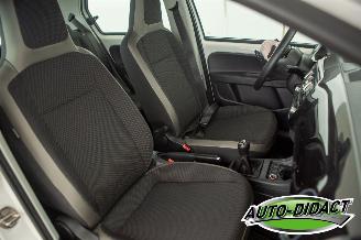 Volkswagen Up! 1.0 high up! Airco BlueMotion picture 15