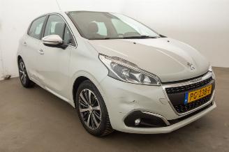 Peugeot 208 1.2 PureTech Automaat 107.250 km Navi Clima Allure picture 2