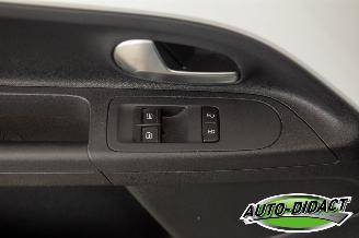 Volkswagen Up! 1.0 move up! 53.658 km Airco Camera picture 10