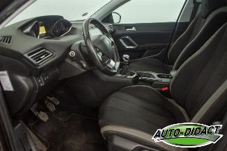 Peugeot 308 SW 1.2 PureTech Clima Navi Pano Style picture 26