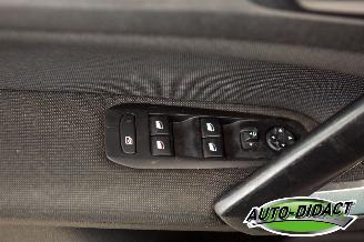 Peugeot 308 1.6 BlueHDi Clima Navi Camera Feline picture 11