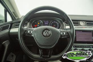 Volkswagen Passat 1.6 TDI Automaat Clima Navi Comfortline Business picture 5