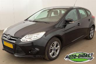 Avarii autoturisme Ford Focus 1.0 EcoBoost Airco Navi Koppakking vervangen Edition 2014/4
