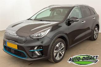 škoda osobní automobily Kia e-Niro ExecutiveLine 64 kWh leder Camera Clima Navi 2020/11