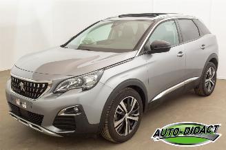 Schadeauto Peugeot 3008 1.2 Allure Open Pano Clima Navi Camera 2017/3