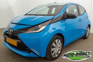 Unfallwagen Toyota Aygo 1.0 VVT-i x-pose 2018/1