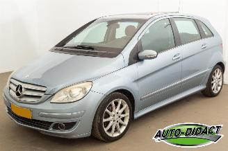 Avarii autoturisme Mercedes B-klasse 200 Automaat Pano Airco 2005/11