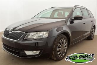 Schadeauto Skoda Octavia 1.4 TSI 112.675 km Navi Clima Ambition 2015/3