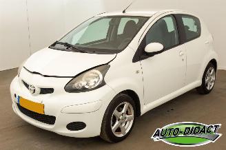 škoda osobní automobily Toyota Aygo 1.0-12V Airco 96.117 km NAP Comfort Navigator 2011/1