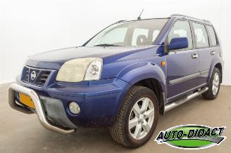 Vaurioauto  passenger cars Nissan X-Trail 2.0 4X4 Clima Sport Plus 2003/5
