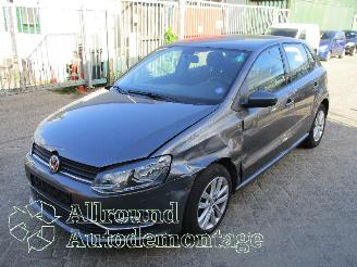 Salvage car Volkswagen Polo Polo V (6R) Hatchback 1.2 TSI 16V BlueMotion Technology (CJZC(Euro 6))=
 [66kW]  (02-2014/10-2017) 2014