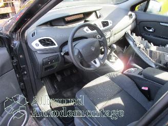 Renault Scenic Grand Scénic III (JZ) MPV 1.4 16V TCe 130 (H4J-700(H4J-A7)) [96kW]  =
(02-2009/12-2016) picture 9