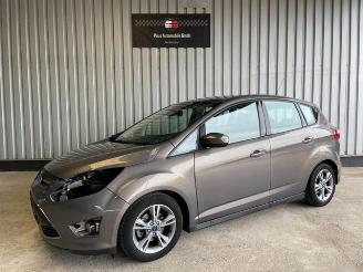 skadebil auto Ford C-Max Sync Edition 2015/8