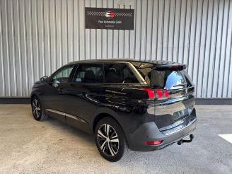 Peugeot 5008 Allure 7-Sitzer / R-Kamera / Navi picture 4