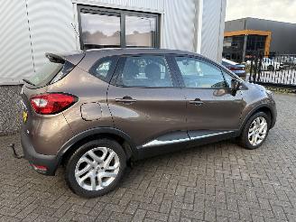 Renault Captur 0.9 TCe Dynamique picture 5