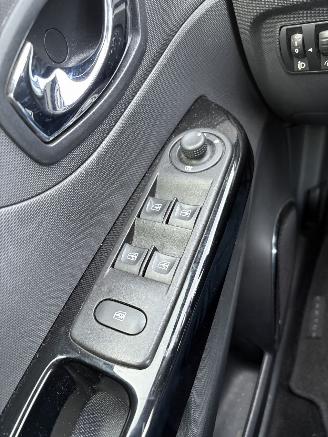 Renault Captur 0.9 TCe Dynamique picture 15