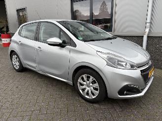 Avarii autoturisme Peugeot 208 1.2 PureTech Blue Lion 2016/6