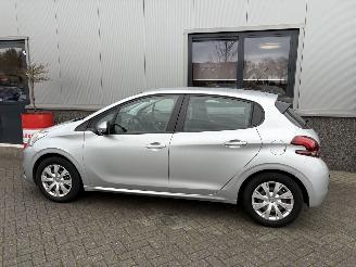 Peugeot 208 1.2 PureTech Blue Lion picture 16