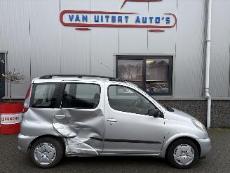 Toyota Yaris-verso 1.3 16V VVT-i Luna Automaat picture 3