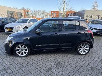 Suzuki Swift 1.3 Exclusive picture 4