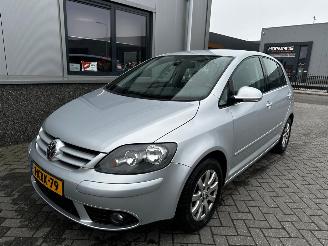 Volkswagen Golf 2.0 FSI Automaat picture 25