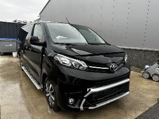 Vaurioauto  passenger cars Toyota ProAce 2.0 D-4D Creator Long DC 2019/11