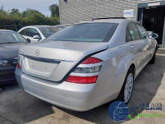 Salvage car Mercedes S-klasse S (W221), Sedan, 2005 / 2014 3.5 S-350 24V 2005/10
